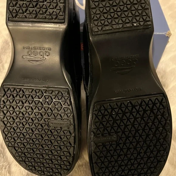 ABEO-Ellie-Neutral-Clogs-in-Black 8.5 - Picture 3 of 4